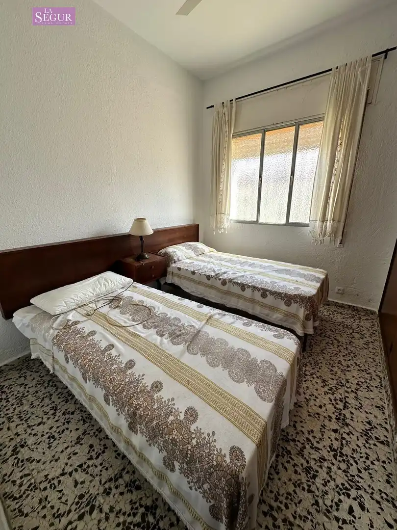 Dormitori de Casa o xalet en venda en Conil de la Frontera amb Jardí privat, Terrassa i Traster