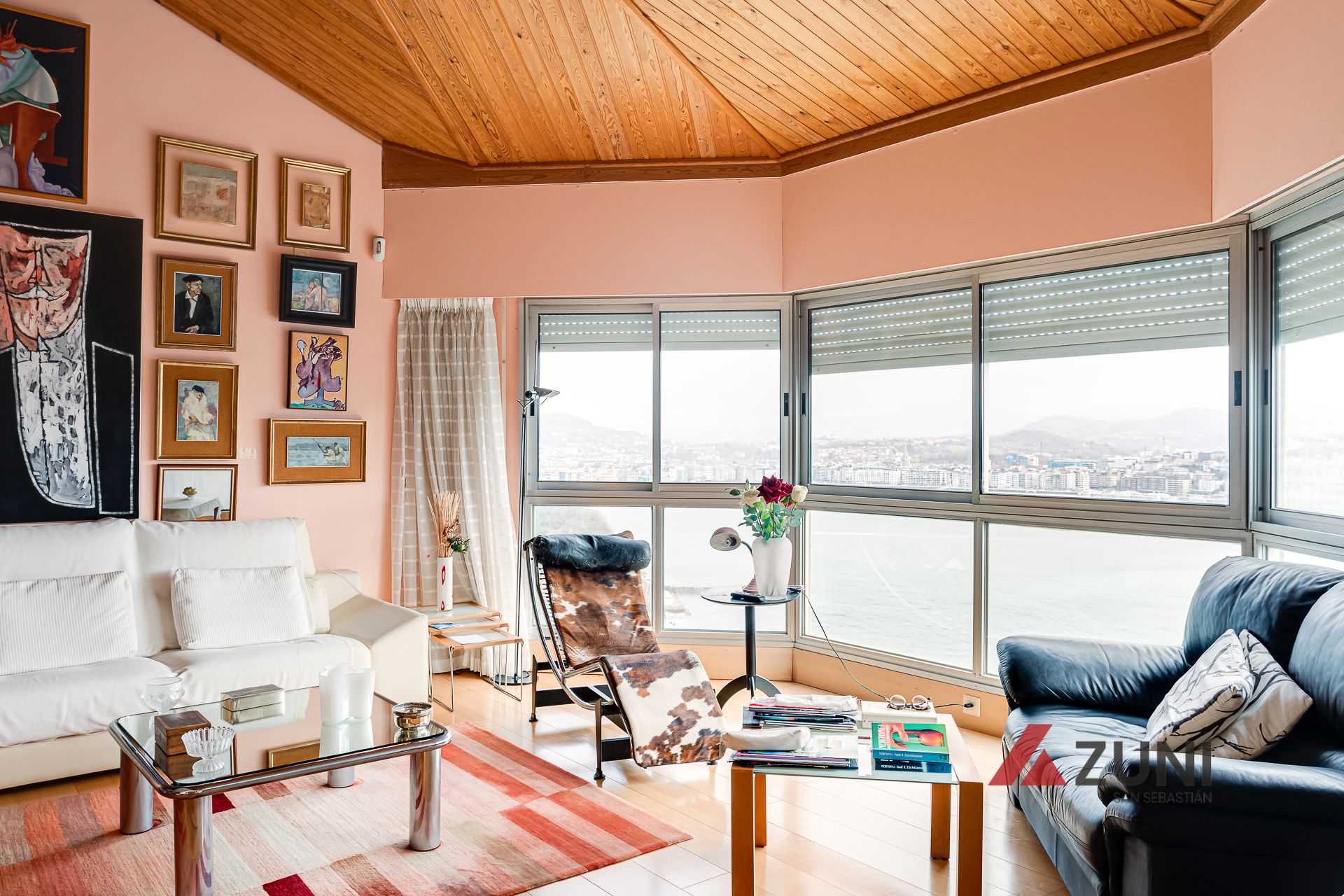 Living room of Duplex for sale in Donostia - San Sebastián   with Heating, Terrace and Furnished