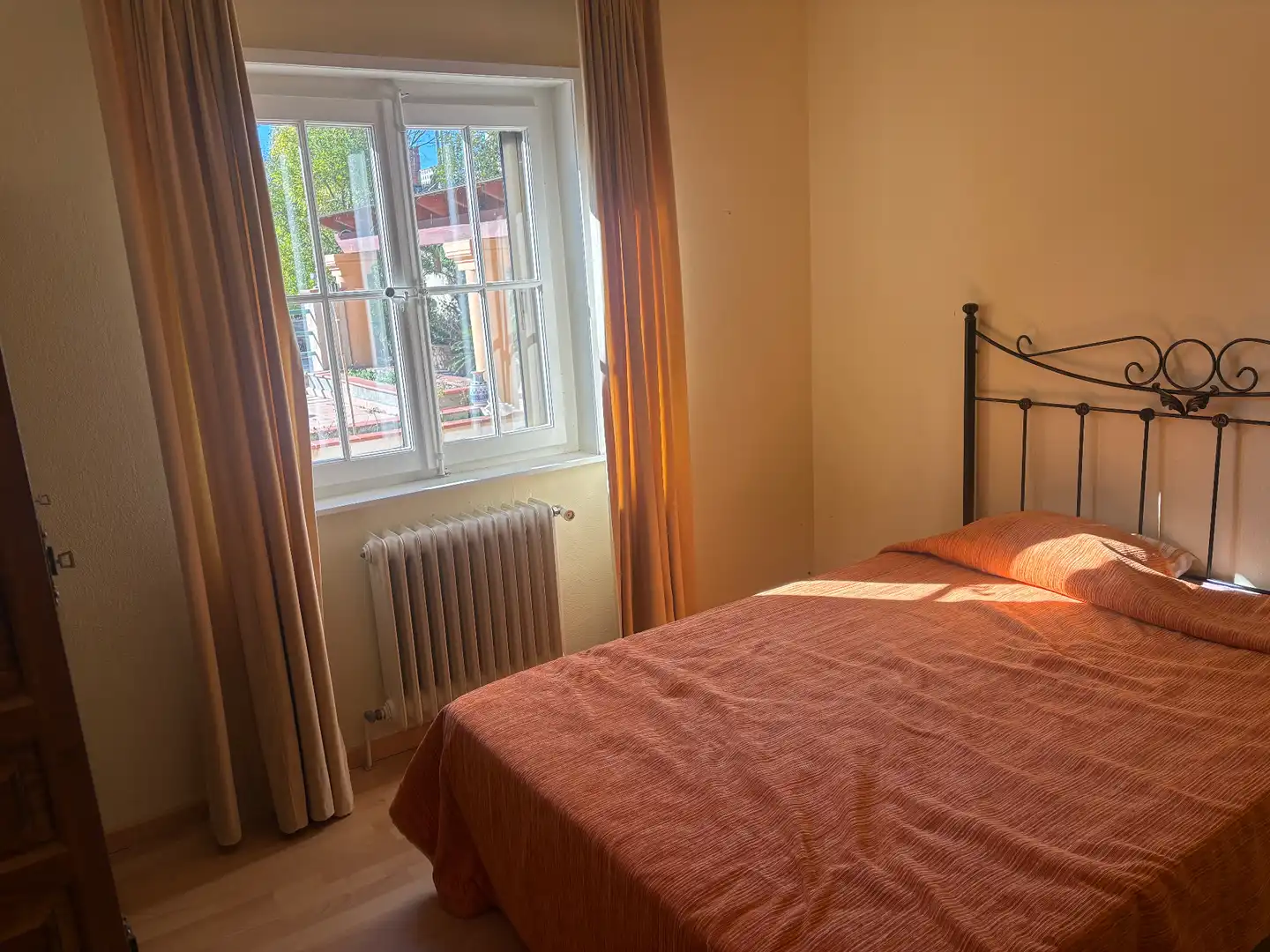 Dormitori de Casa o xalet en venda en Torrelles de Foix amb Calefacció, Jardí privat i Piscina