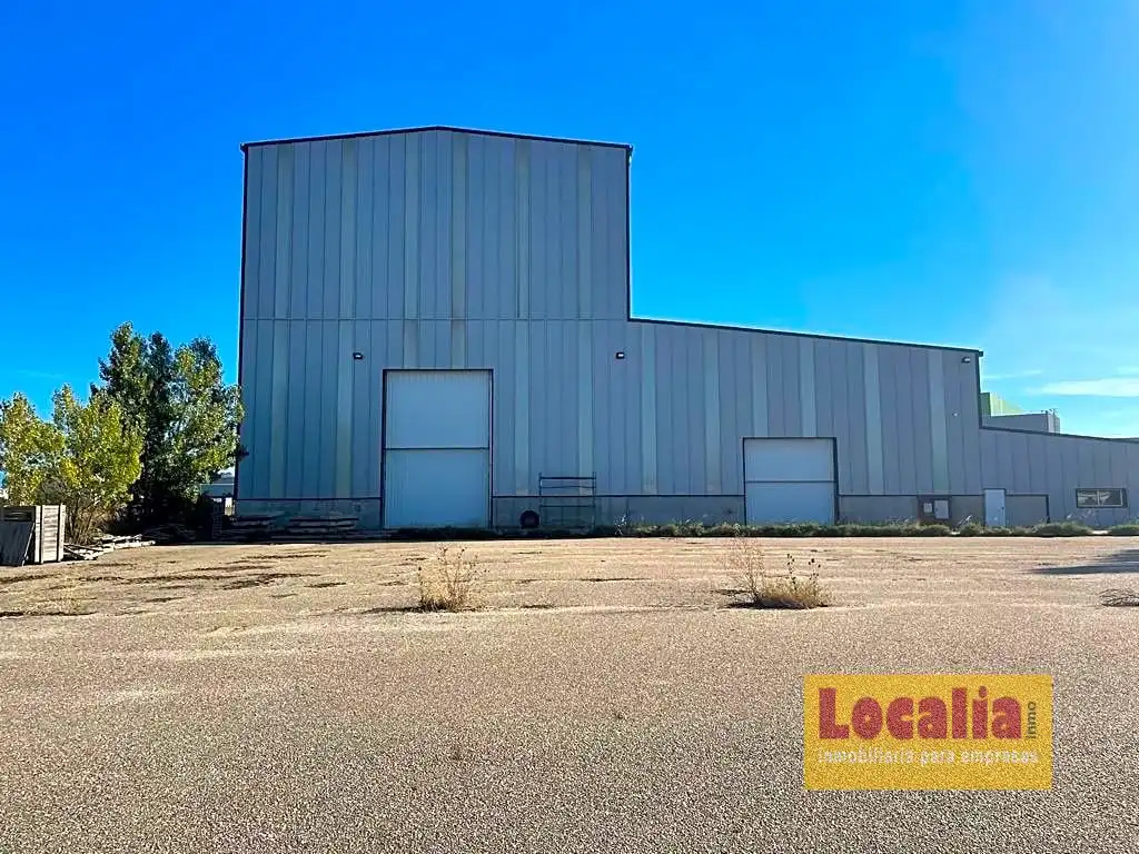 Exterior view of Industrial buildings for sale in Aguilar de Campoo