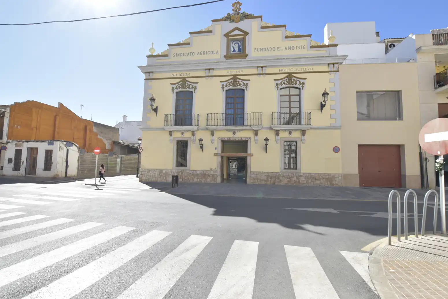 Vista exterior de Casa o chalet en venta en Rafelbuñol / Rafelbunyol con Aire acondicionado, Calefacción y Terraza