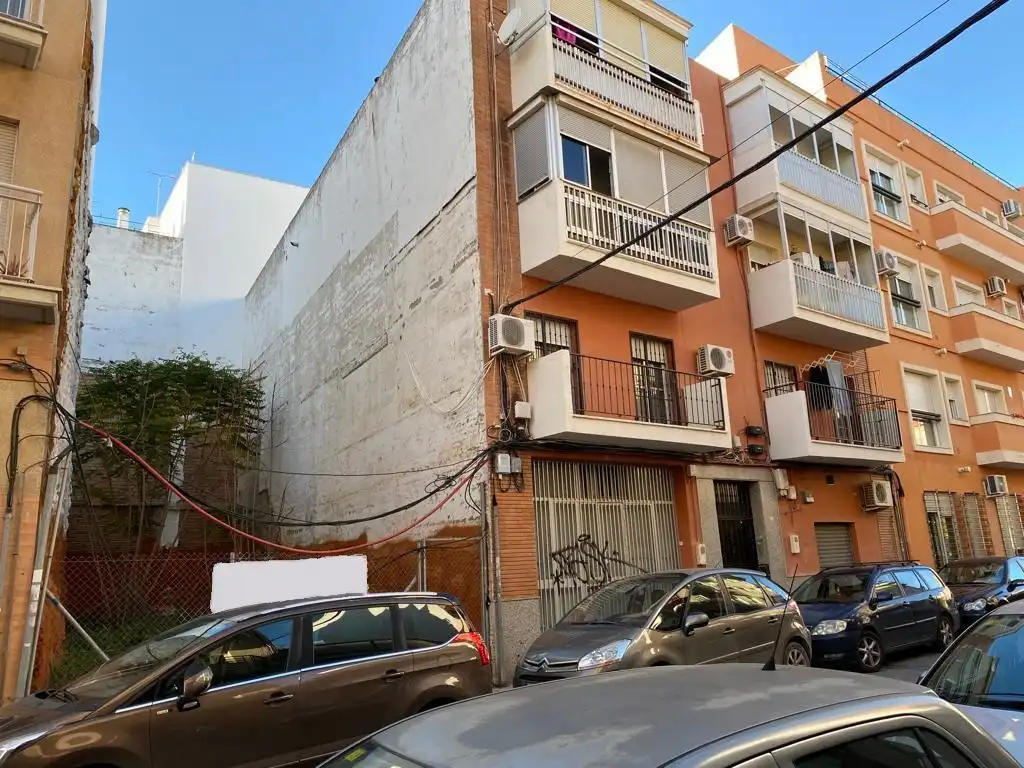 Wohnbaugrundstück zum Verkauf in Calle Cortegana, imagen 5