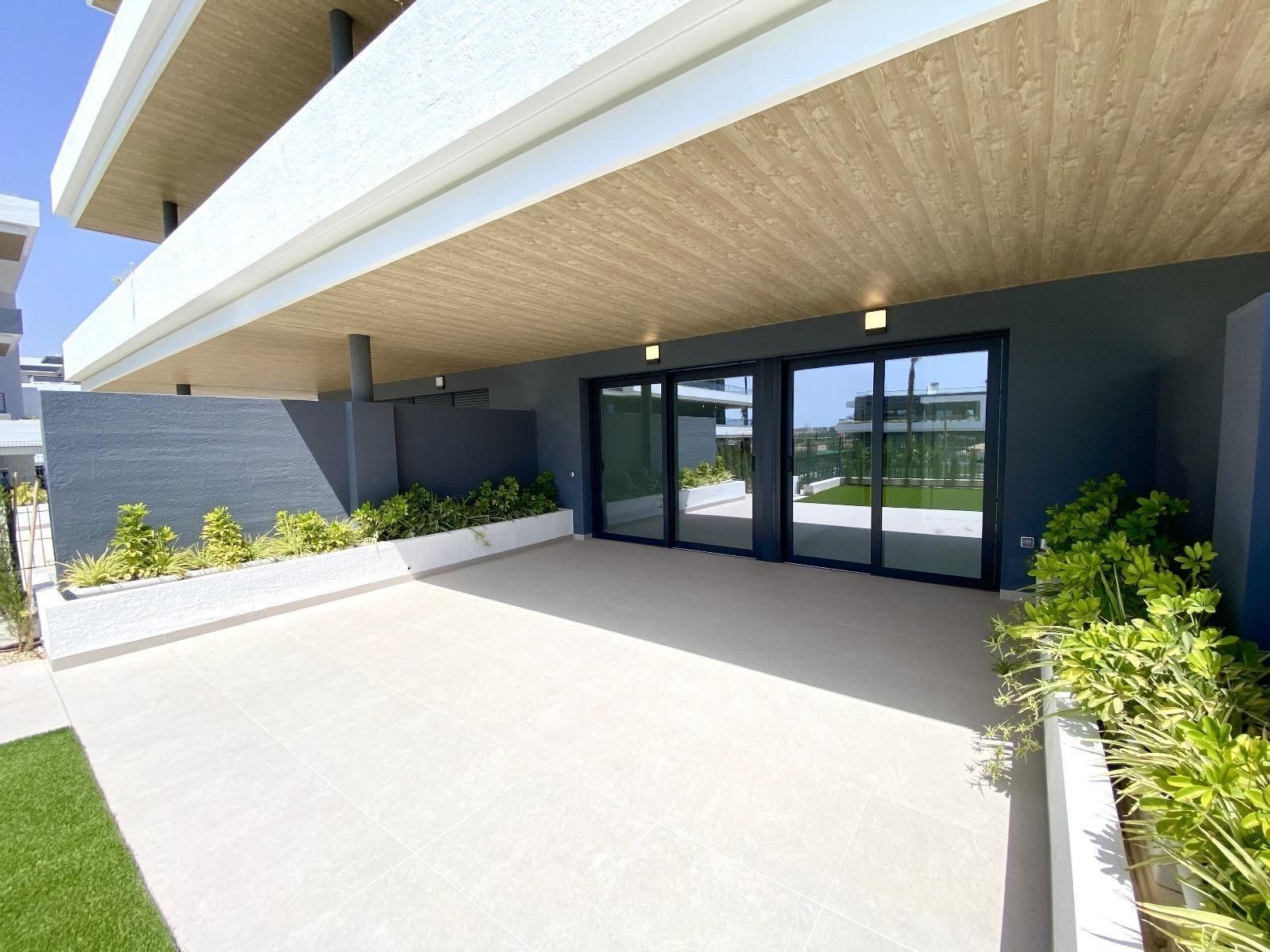 Terrassa de Planta baixa en venda en Torrevieja amb Aire condicionat, Calefacció i Jardí privat