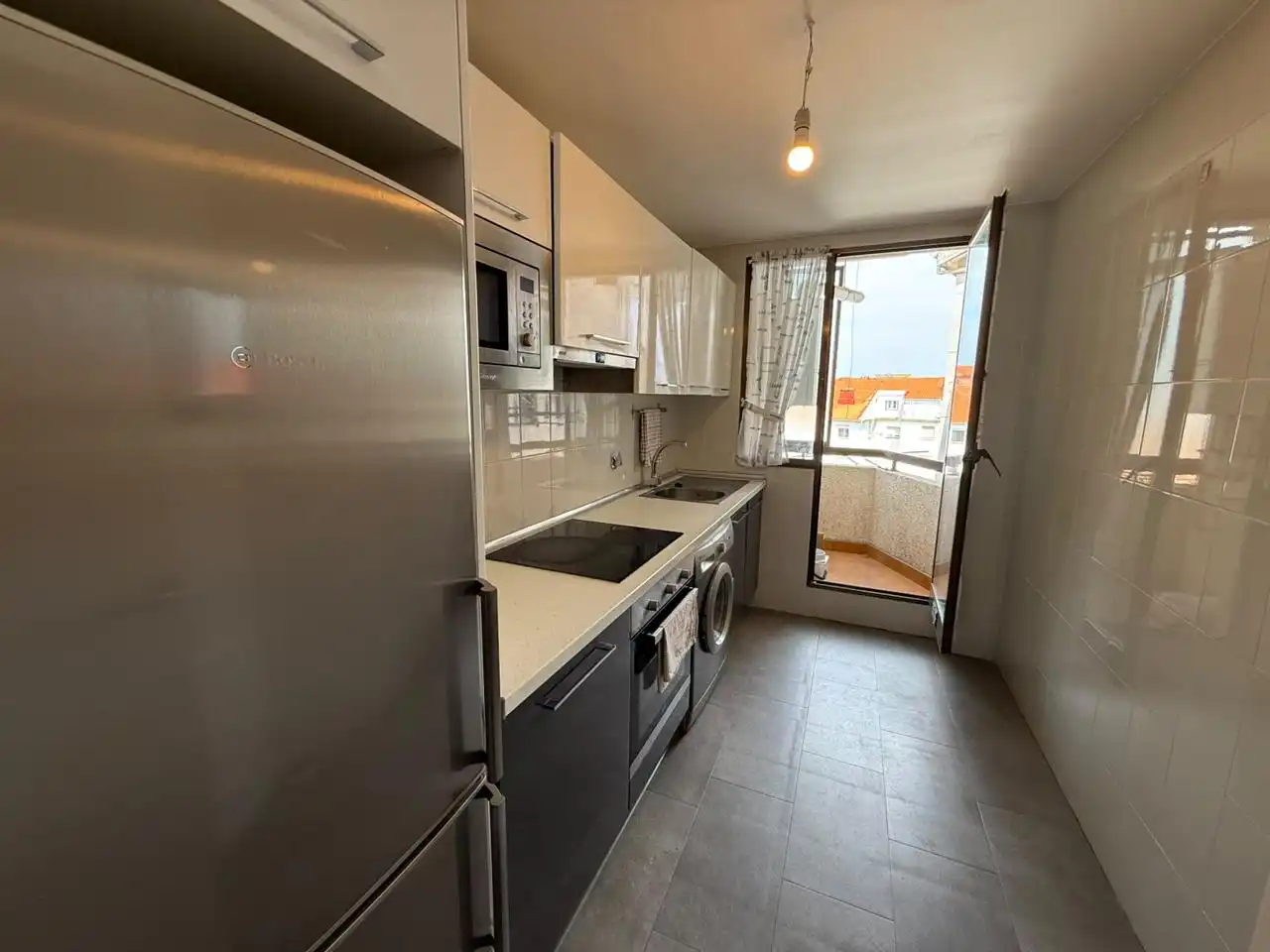 Cocina de Piso en venta en Castro-Urdiales con Calefacción, Parquet y Balcón