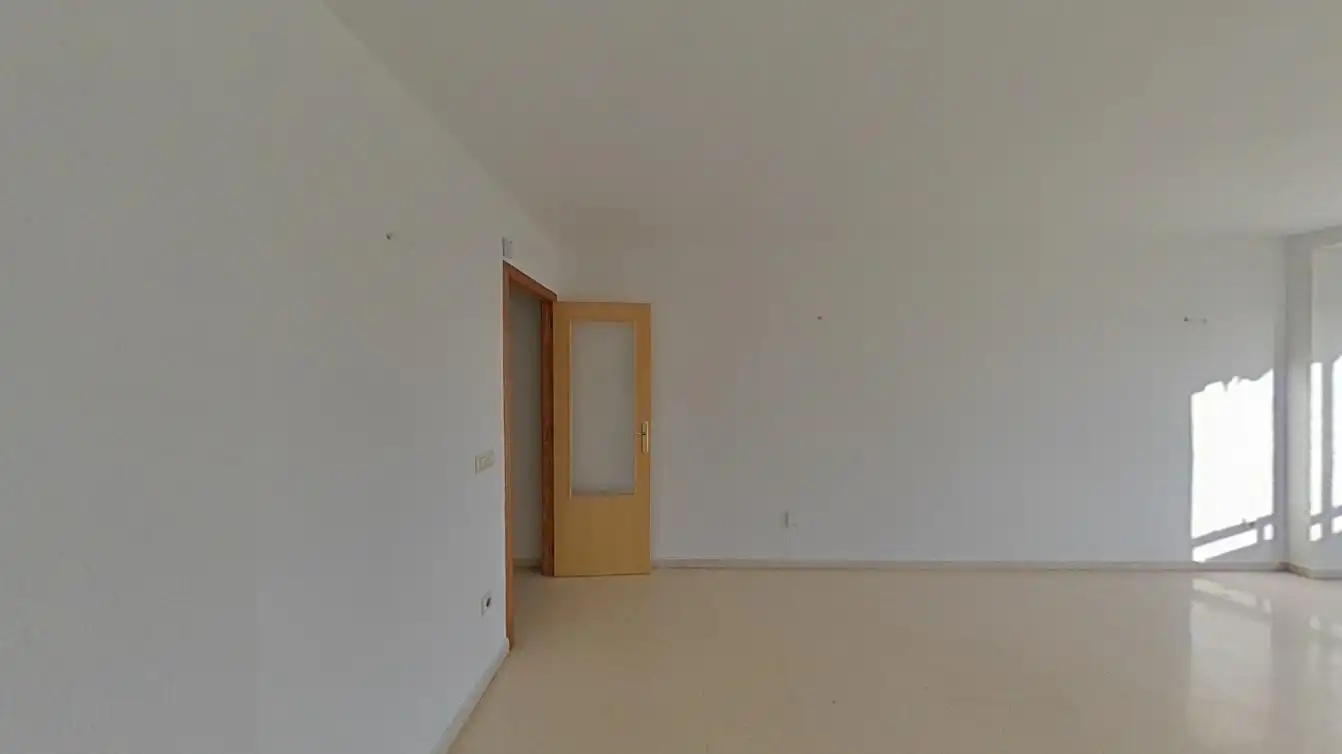 Piso en venta en Benidorm con Piscina