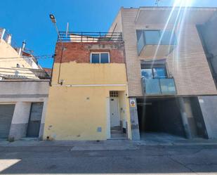 Exterior view of Single-family semi-detached for sale in Terrassa