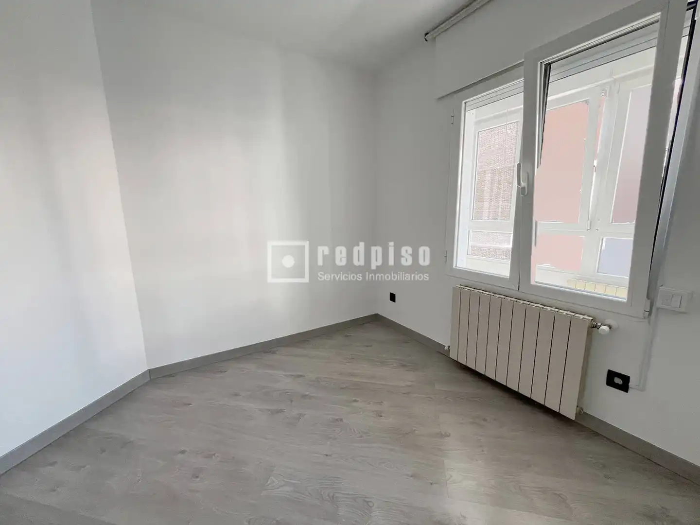 Bedroom of Flat for rent in Madrid  with Heating, Private garden and Terrace