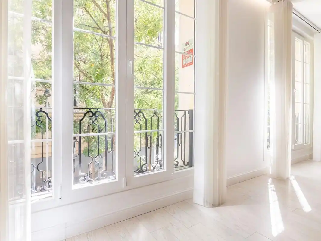 Piso con ascensor en venta en C. de López de Hoyos, imagen 3