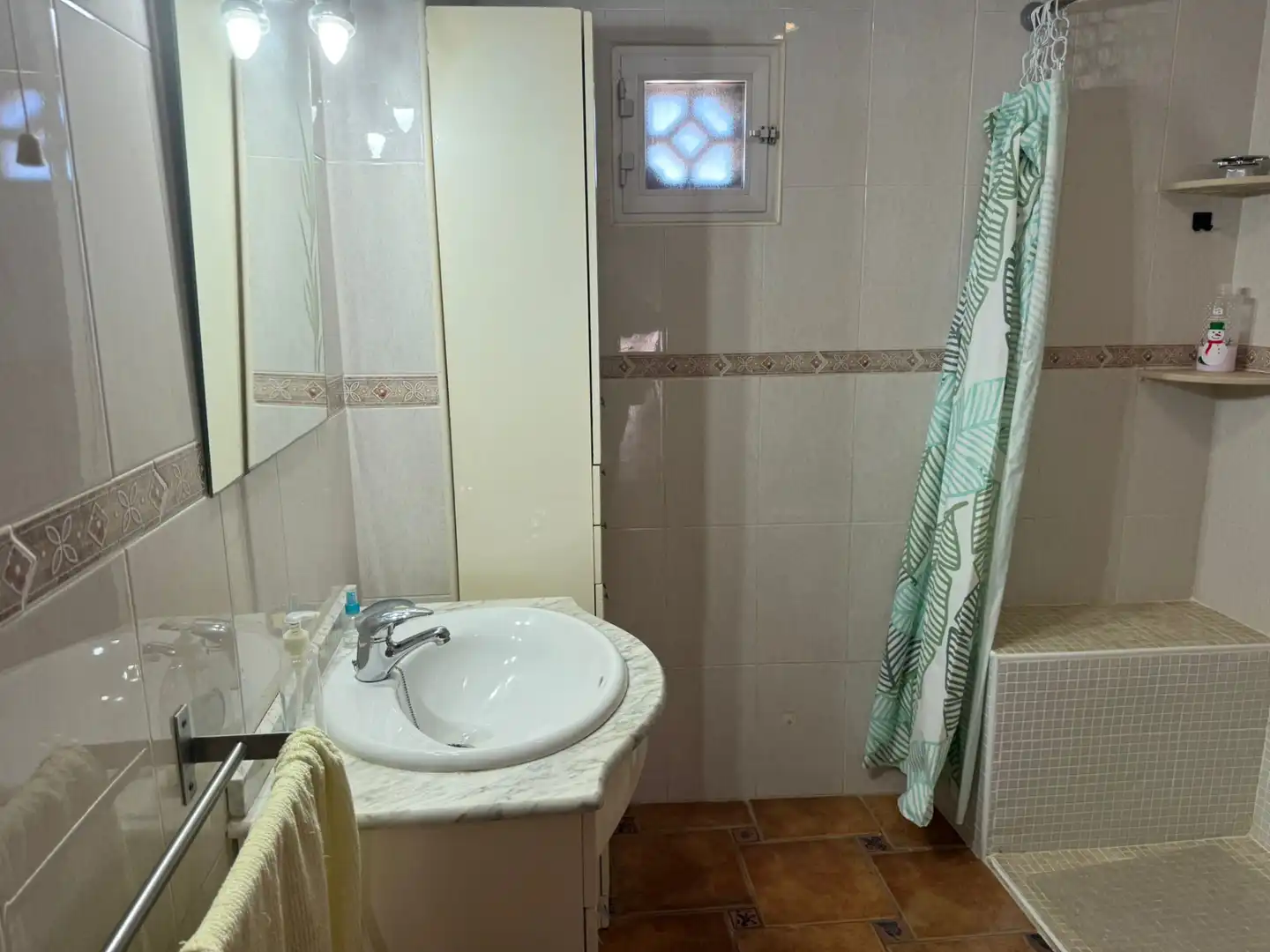 Bathroom of Flat for sale in Redován  with Air Conditioner, Furnished and Balcony