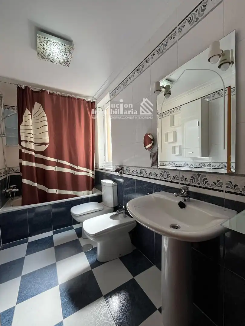 Flat for rent in La Platina- Hospital - Campus