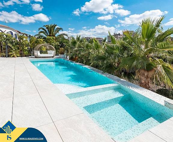 Casa-chalet en Venta en Benicolada - Las Adelfas