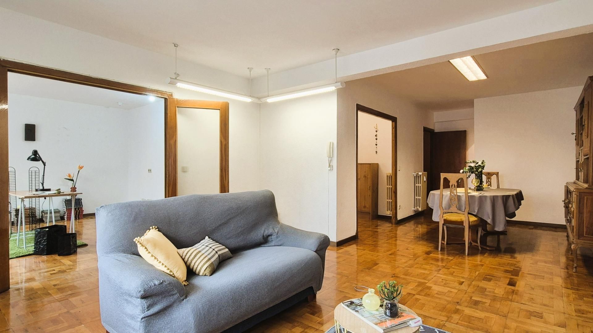 Living room of Flat for sale in  Pamplona / Iruña  with Heating, Parquet flooring and Terrace