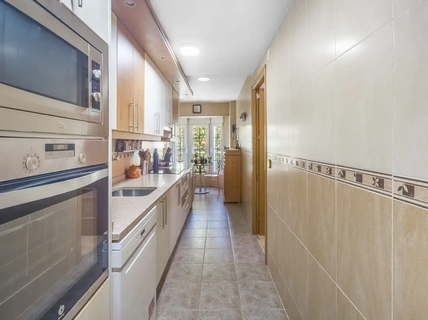Küche von Wohnung zum Verkauf in Madrid mit Heizung, Terrasse und Balkon