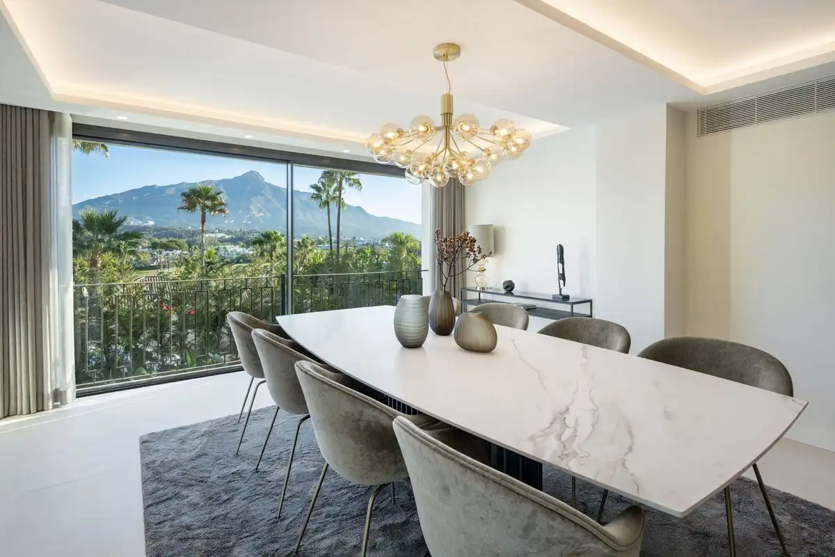 Chalet con piscina en venta en Nueva Andalucía, imagen 11