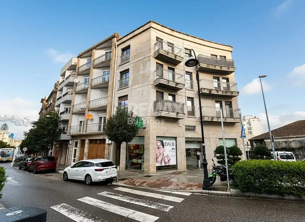 Vista exterior de Pis en venda en Vigo  amb Calefacció, Parquet i Traster