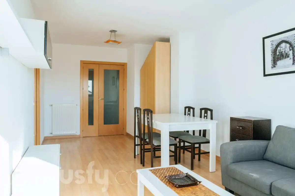 Sala de estar de Piso de alquiler en Valdemoro con Parquet y Amueblado