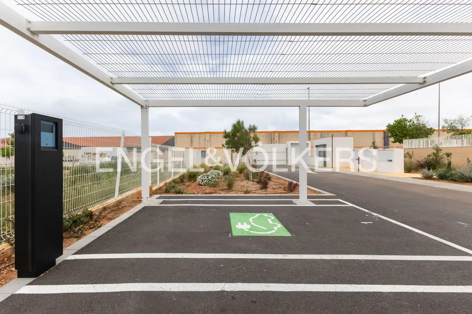 Parkplatz von Wohnung zur Miete in Dénia mit Klimaanlage, Heizung und Privatgarten
