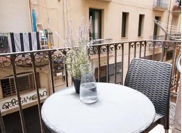 Foto 4 de Piso en venta en Carrer de Santa Madrona, El Raval,  Barcelona Capital