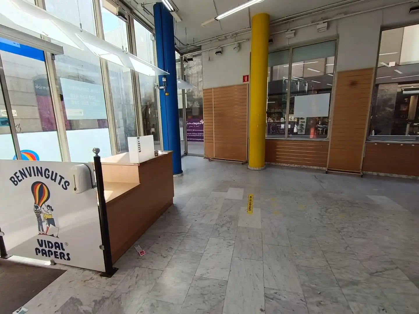 Local comercial de lloguer a Centre - Sant Oleguer, imagen 3