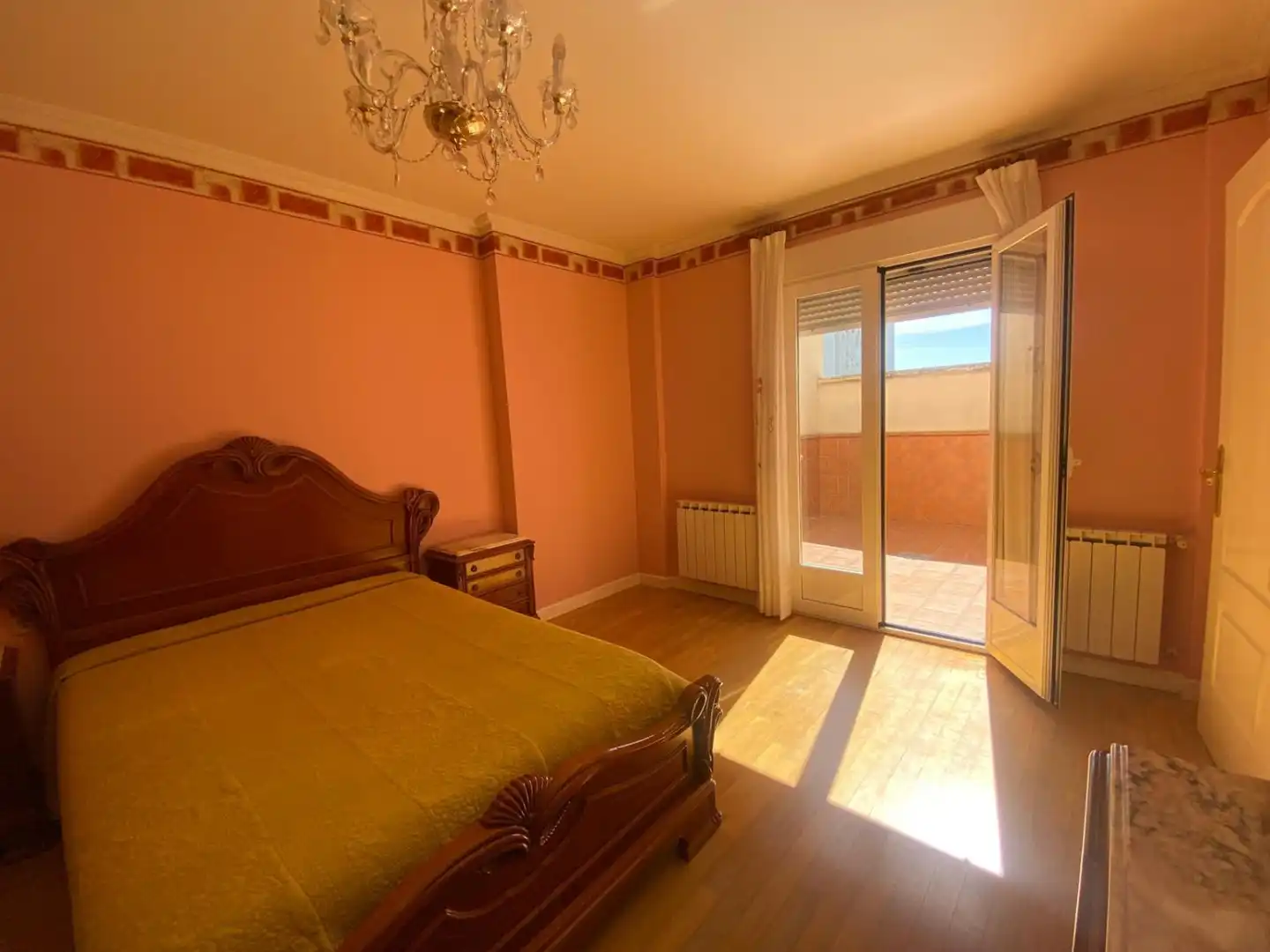 Habitación de Piso en venta en Valdepeñas con Aire acondicionado, Calefacción y Parquet