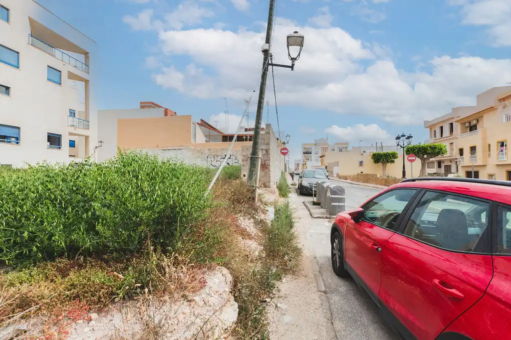 Terreno en venta en Garrucha