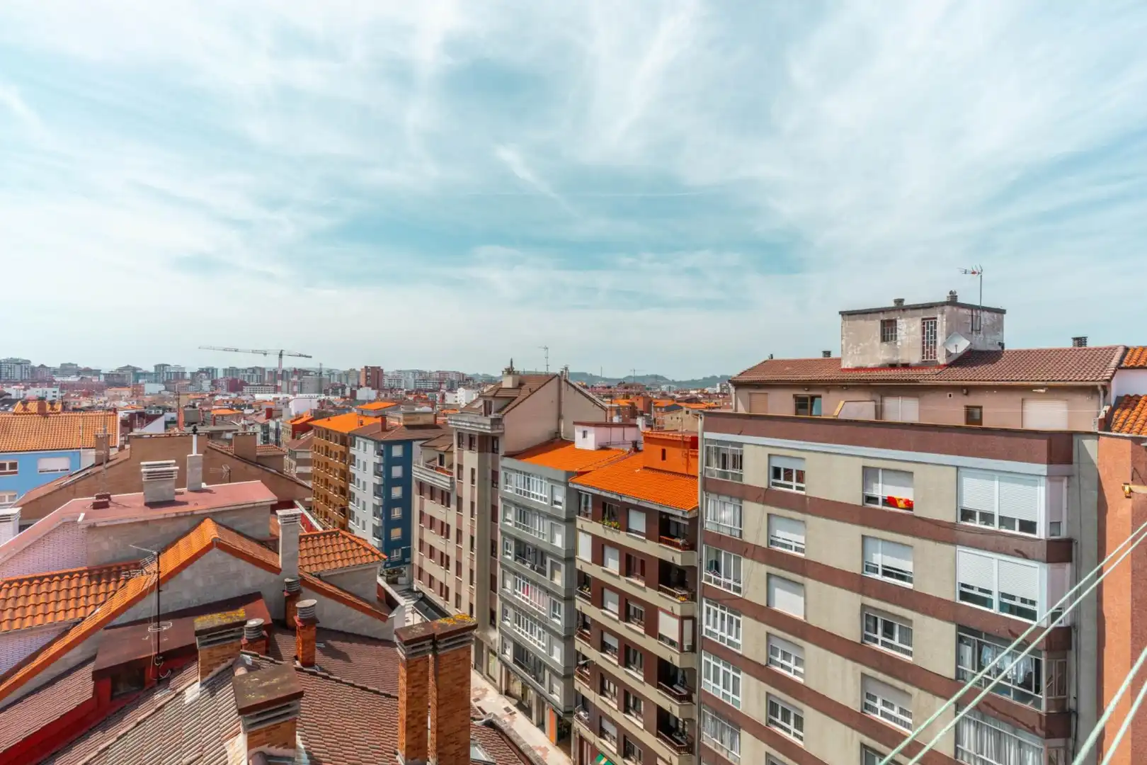 Vista exterior de Dúplex en venda en Gijón  amb Calefacció i Traster