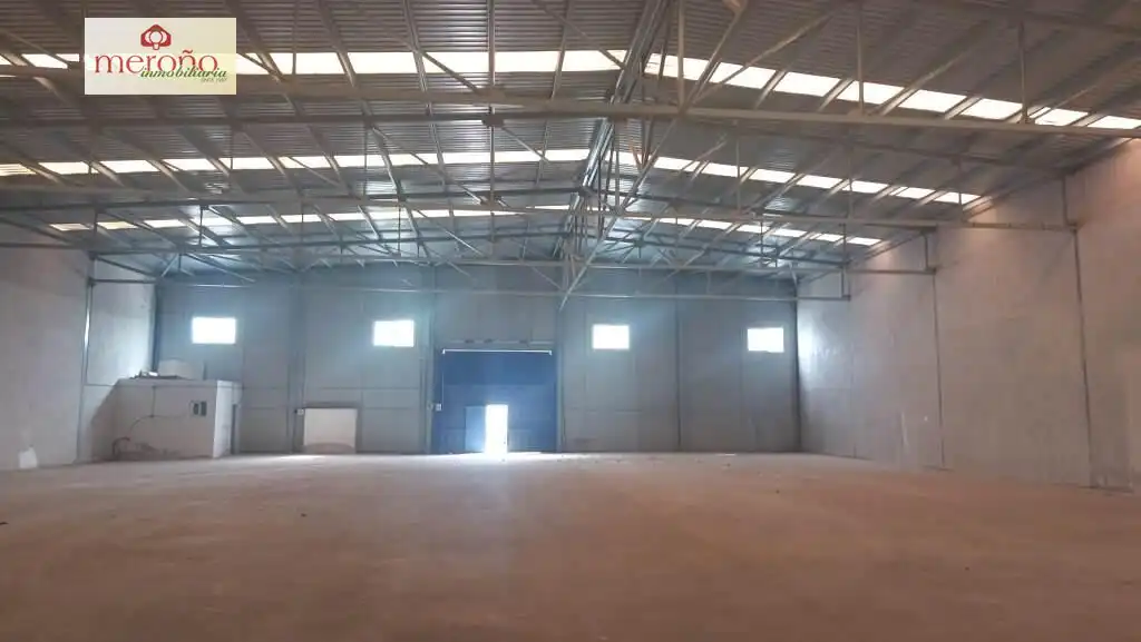 Vista exterior de Nave industrial de alquiler en Elche / Elx
