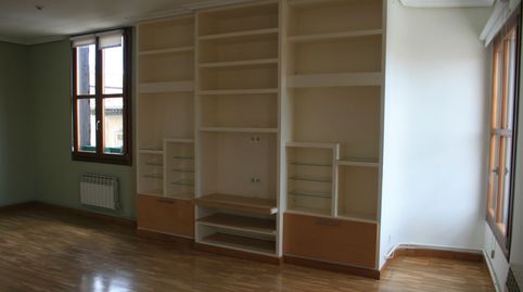 Foto 3 de Piso de alquiler en Casco Viejo, Vitoria - Gasteiz