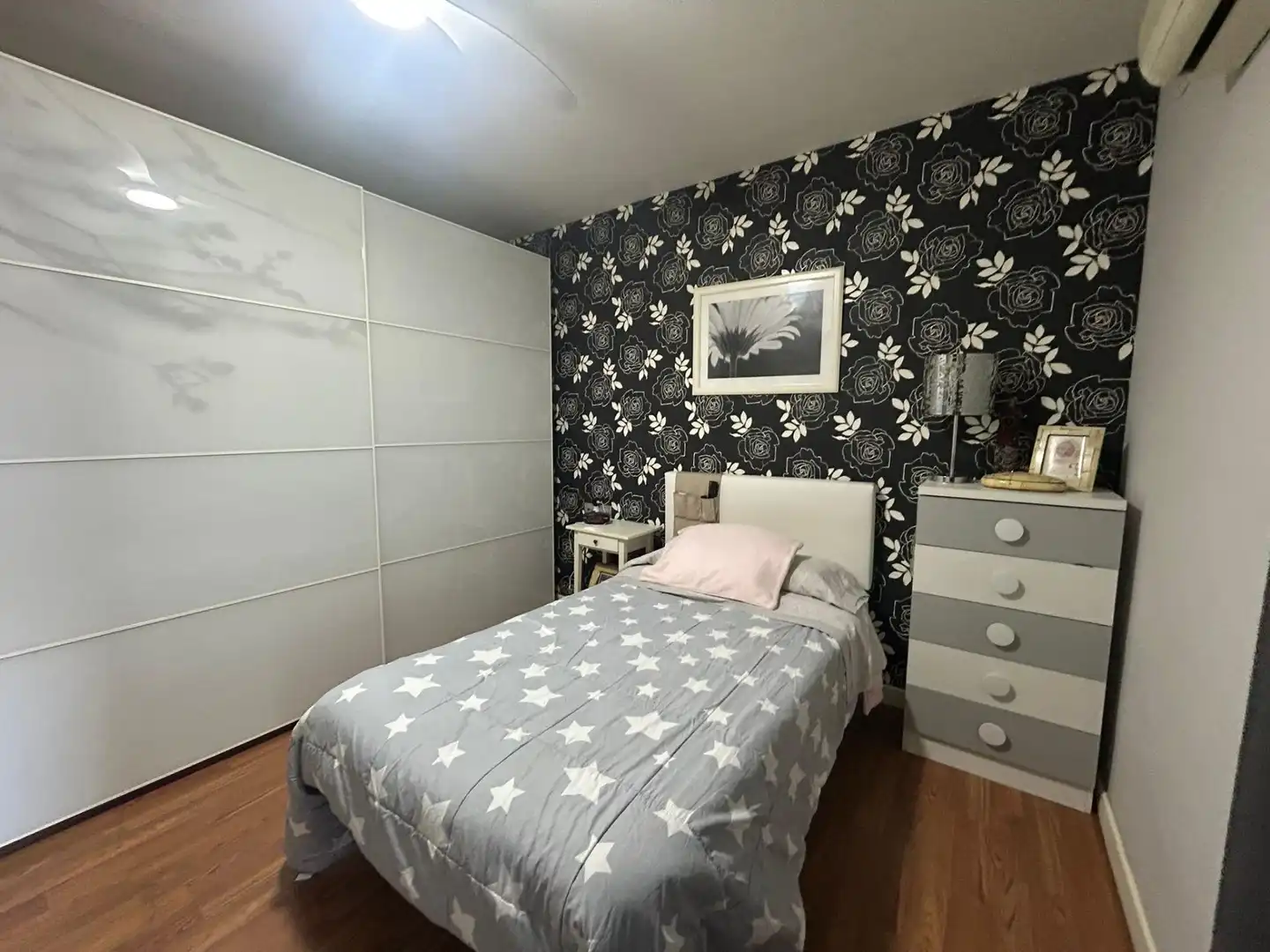 Habitación de Casa adosada en venta en Antequera con Aire acondicionado, Calefacción y Terraza
