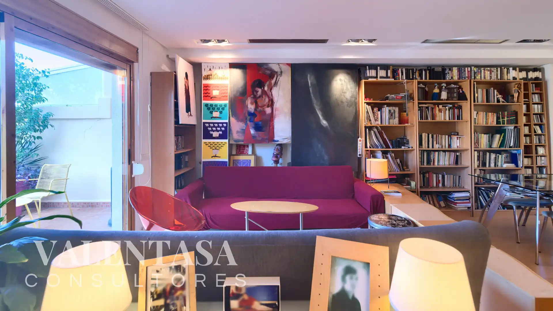 Living room of Detached homes for sale in Chiva  with Air Conditioner, Private garden and Terrace