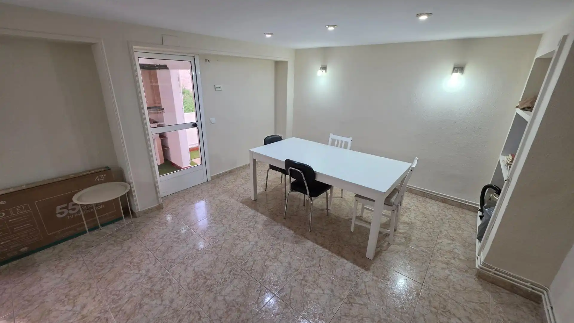 Einfamilien-Reihenhaus zum Verkauf in Ontinyent mit Terrasse und Balkon
