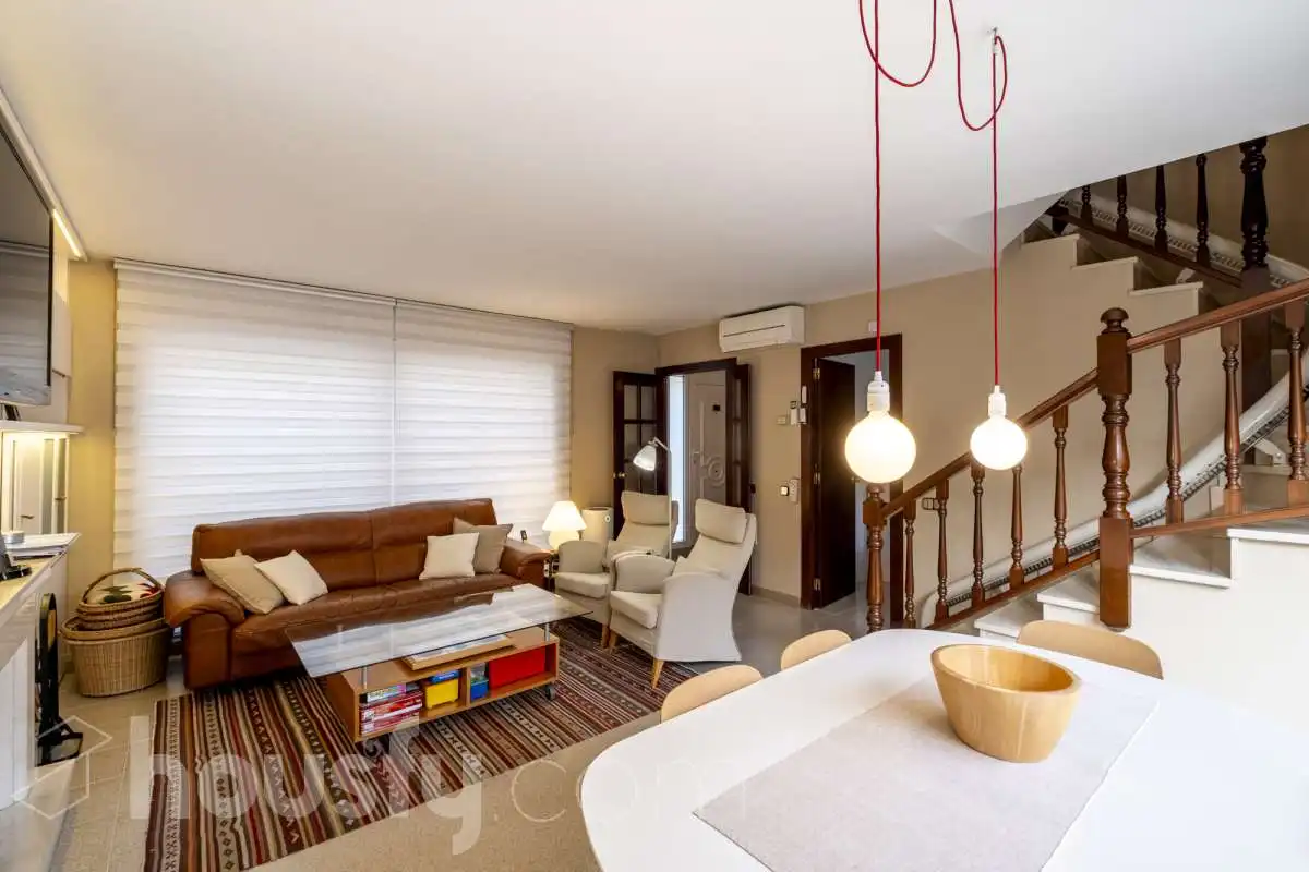 Sala de estar de Casa o chalet en venta en Barcelona con Aire acondicionado, Calefacción y Jardín privado