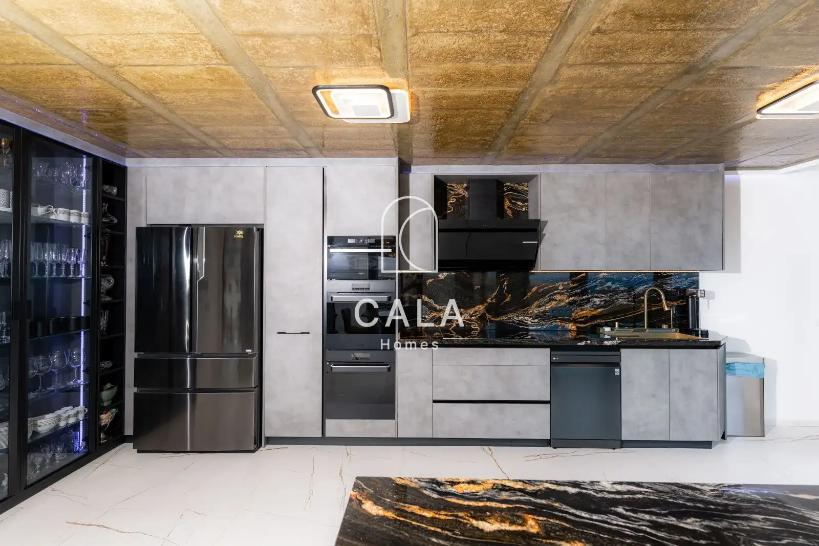 Cuina de Casa o xalet en venda en Adeje amb Aire condicionat, Calefacció i Terrassa