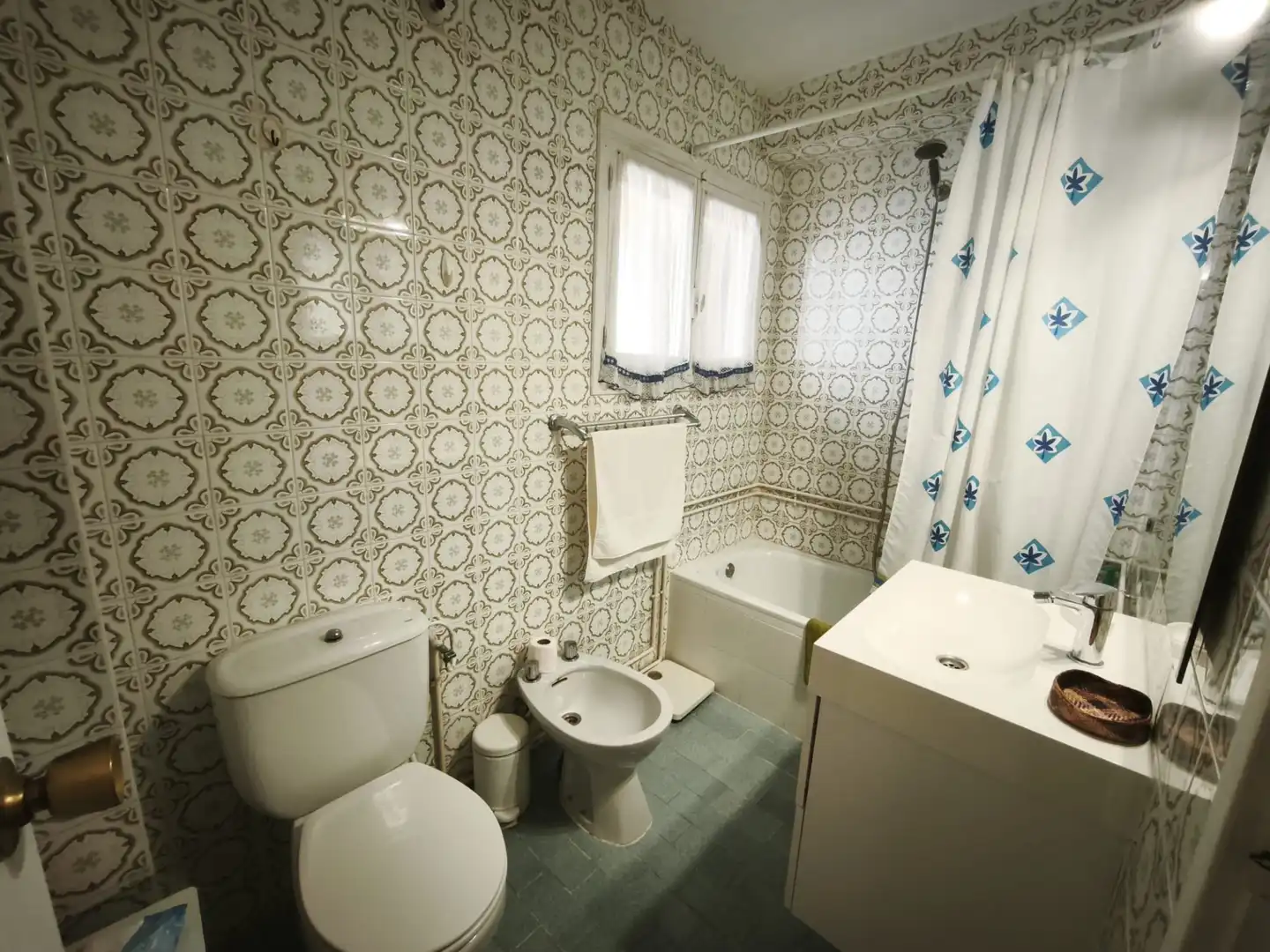 Badezimmer von Wohnung zur Miete in El Campello mit Terrasse, Möbliert und Ofen