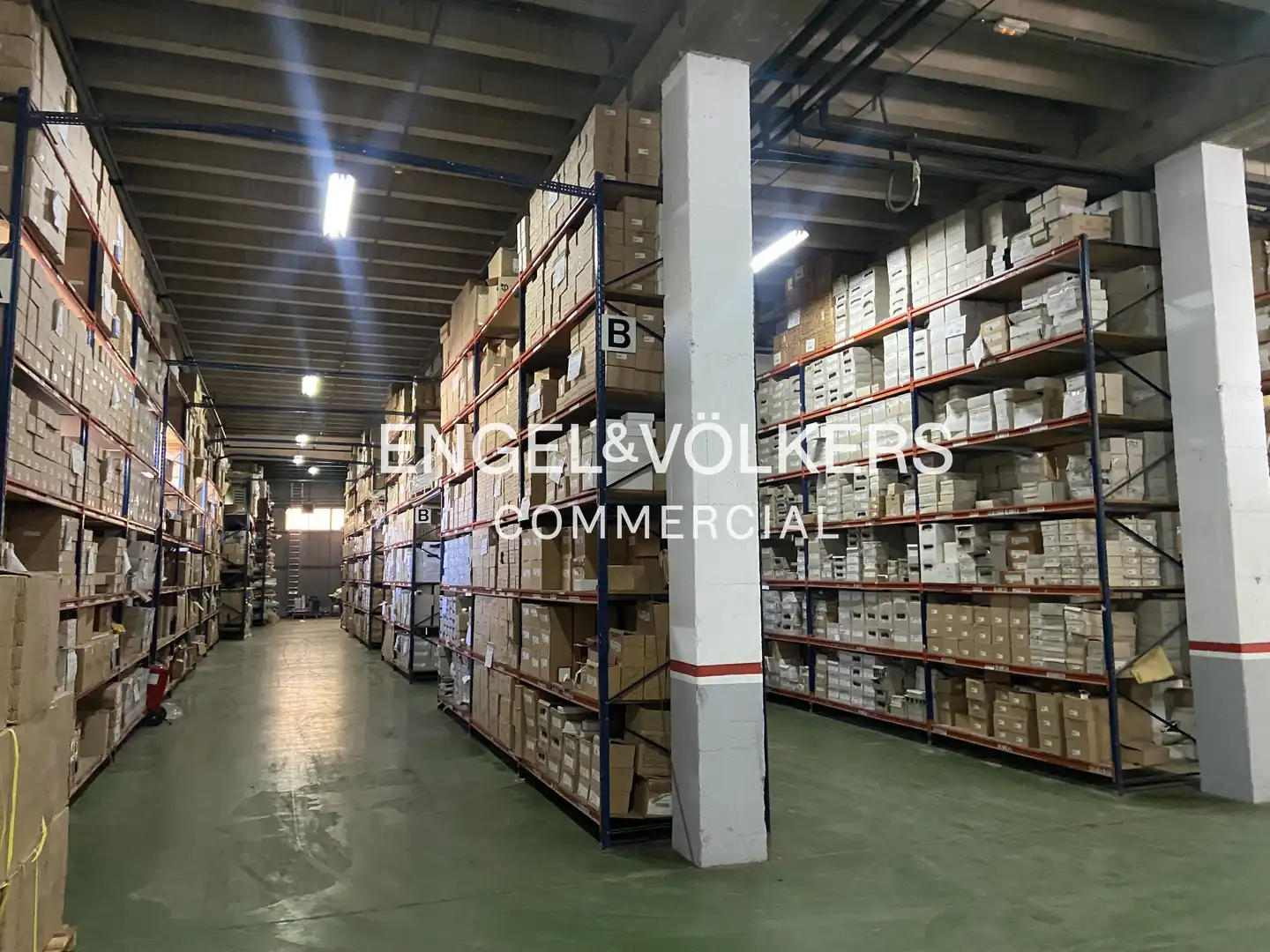 Nau industrial de lloguer a Mas Lluí - Els Miralls, imagen 2