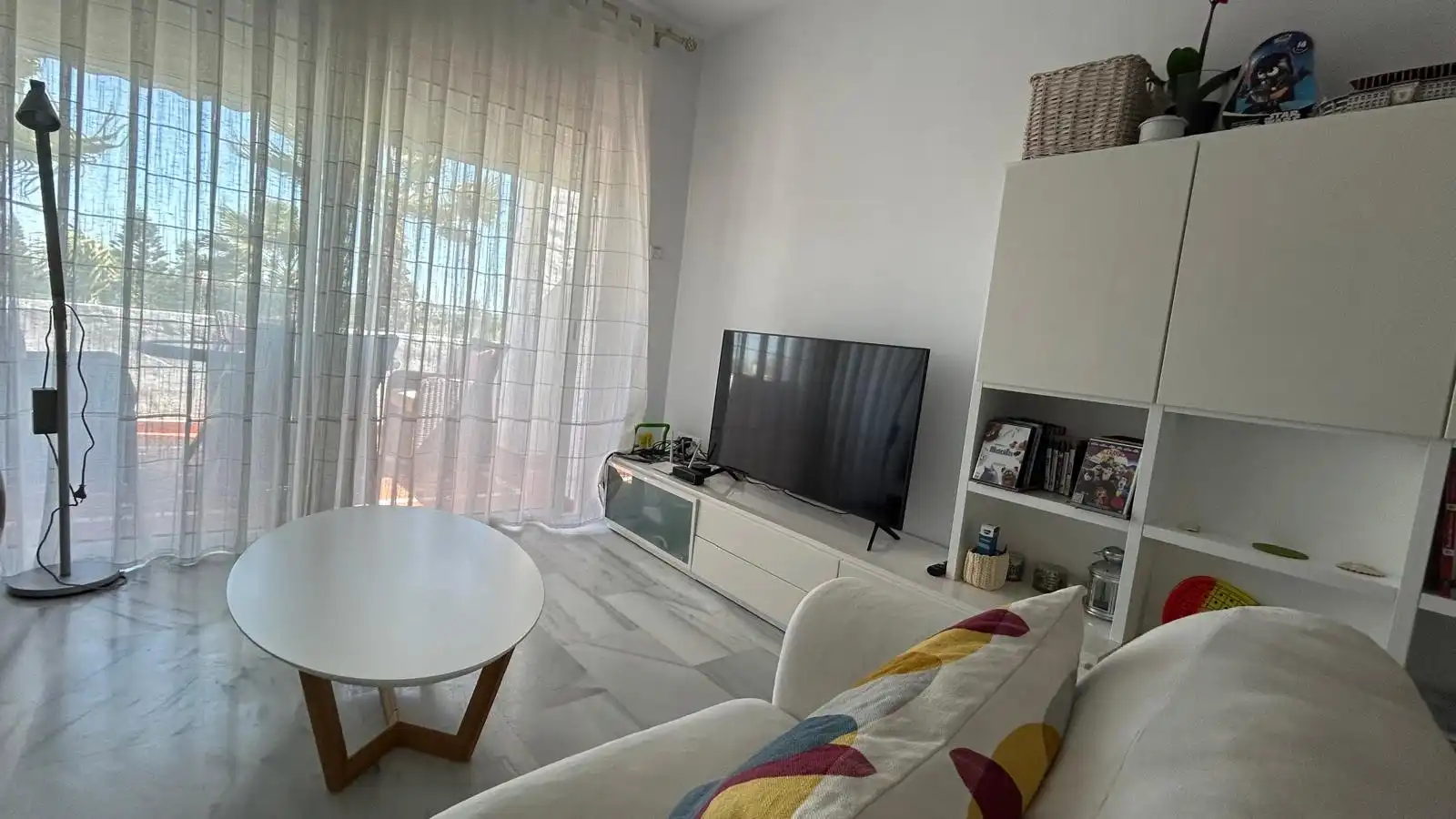 Living room of Flat for sale in Rota  with Terrace, Storage room and Furnished