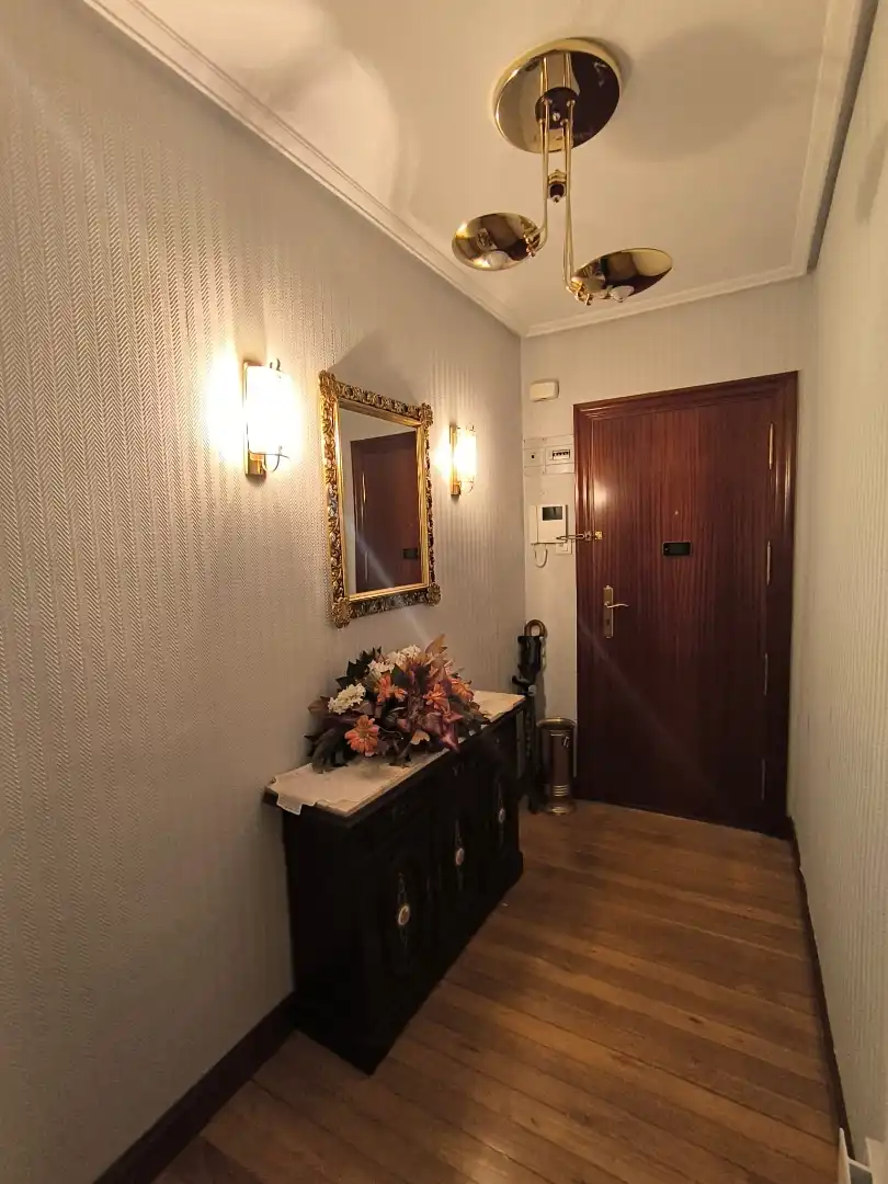 Piso en venta en Bilbao  con Calefacción, Parquet y Amueblado