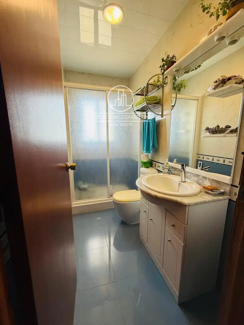 Bathroom of Houses for sale in Arenys de Munt  with Air Conditioner, Heating and Terrace
