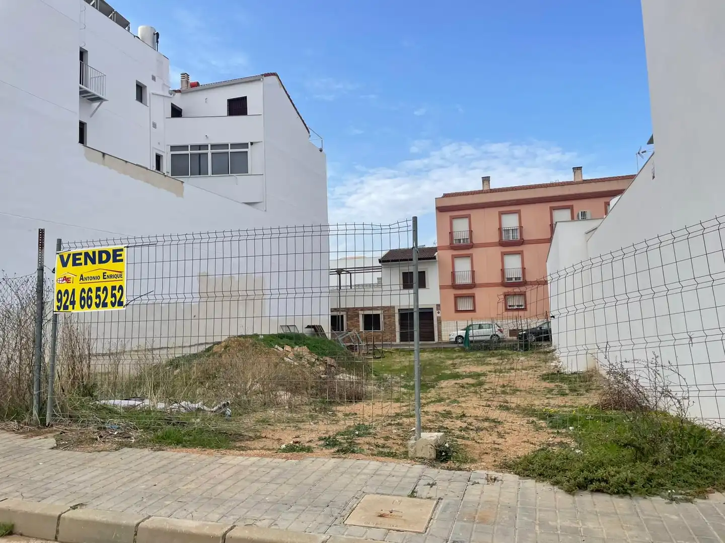 Terreno residencial en venta en Calle Luis de Miranda, imagen 2