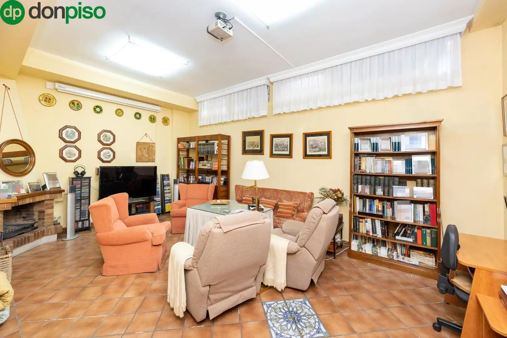 Living room of Detached homes for sale in Granada  with Air Conditioner, Heating and Private garden