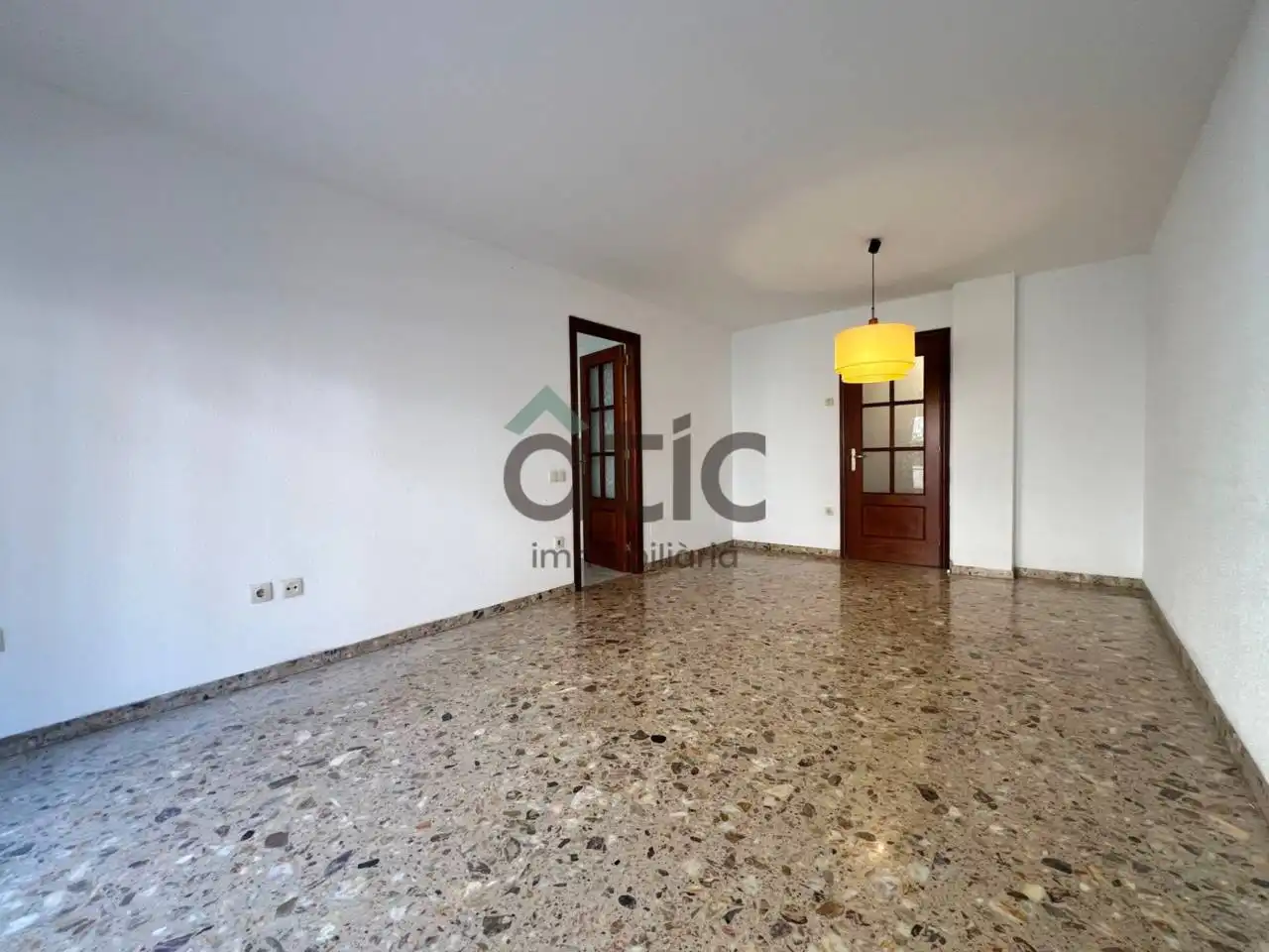 Wohnung zur Miete in Calle Saclosa, Plaça Catalunya