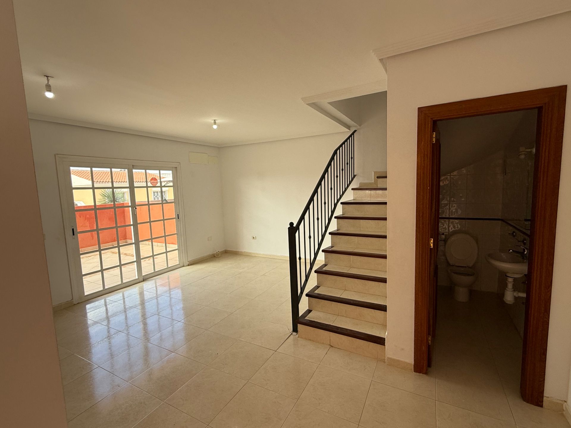 Dúplex en venta en Adeje con Terraza, Sauna y Alarma