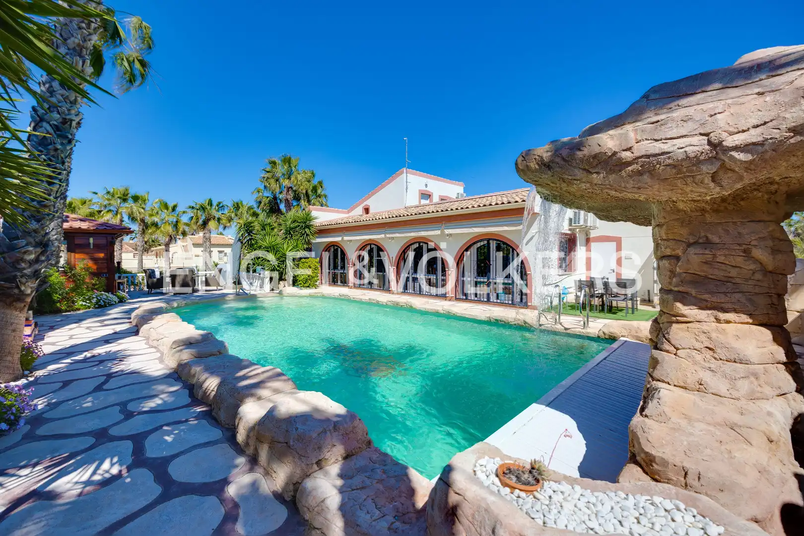 Vista exterior de Casa o chalet en venta en Daya Vieja con Aire acondicionado, Calefacción y Jardín privado