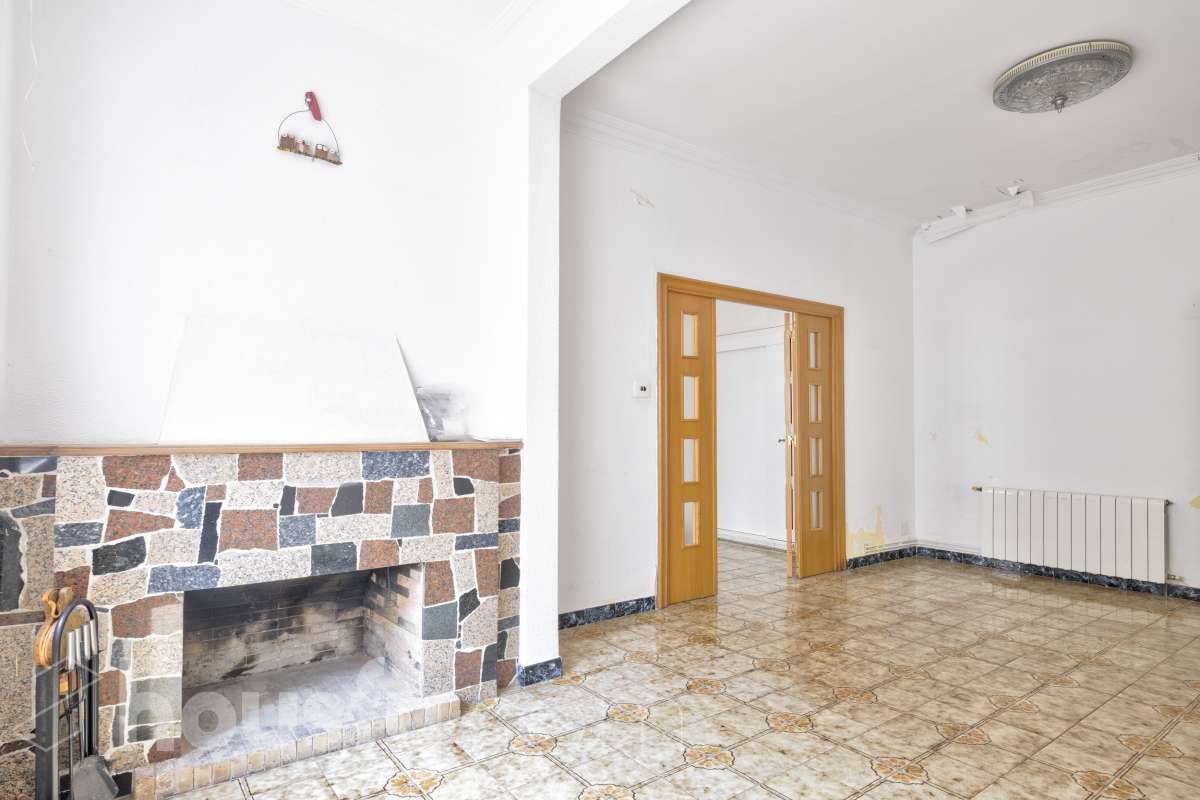 Planta baja for sale in  Barcelona Capital  with Air Conditioner and Terrace