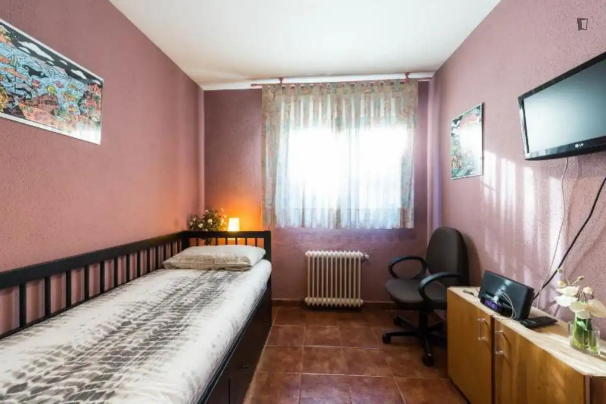 Bedroom of Apartments for rent in Madrid  with Air Conditioner, Heating and Furnished