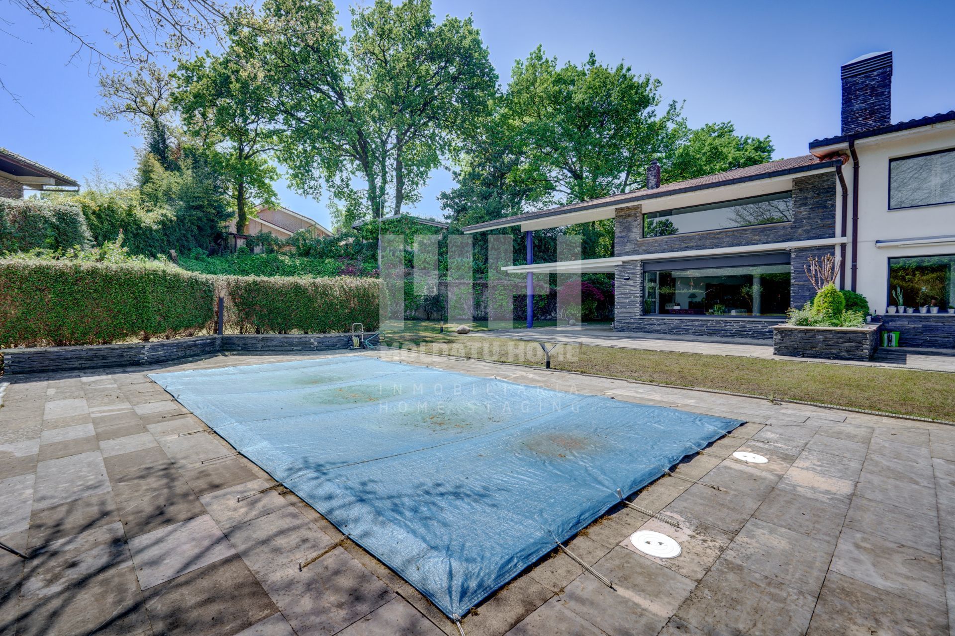 Swimming pool of House or chalet for sale in Irun   with Heating, Private garden and Terrace