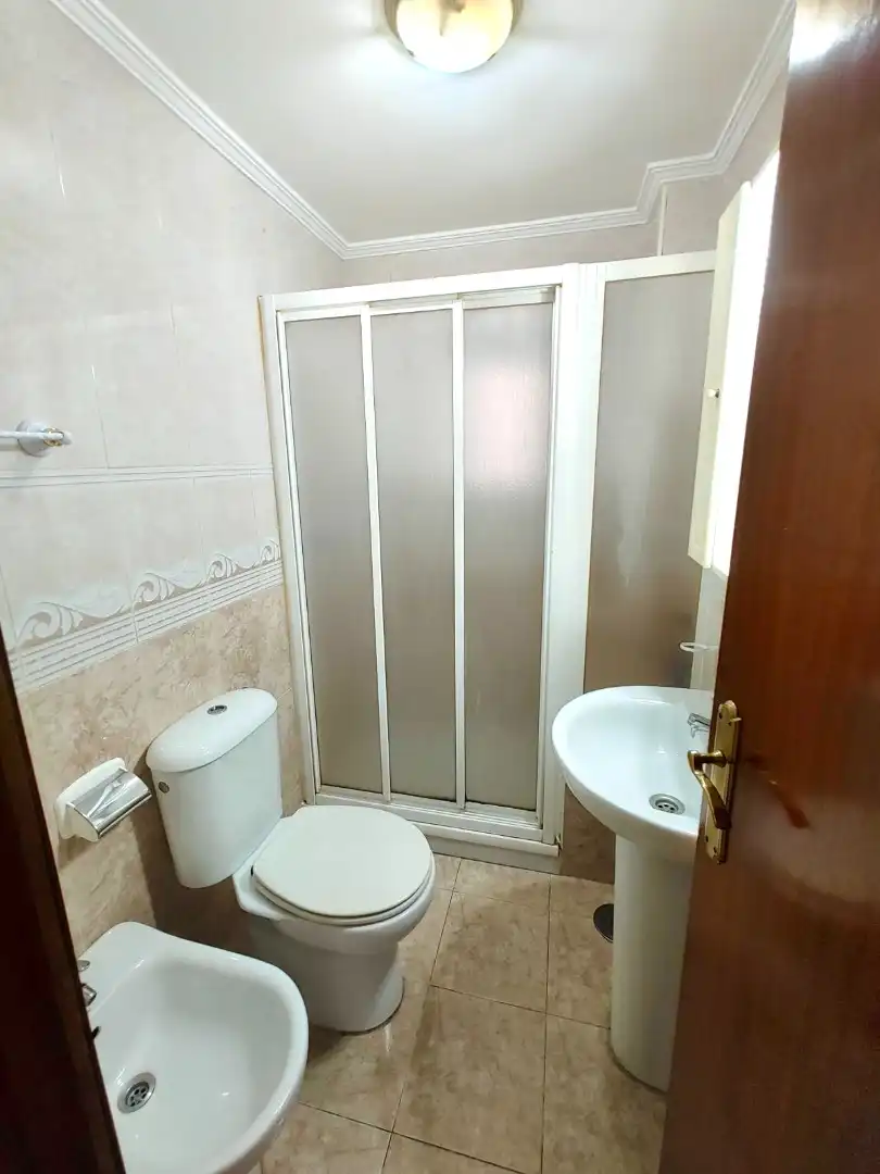 Bathroom of Ground floor for sale in Mairena del Aljarafe  with Furnished
