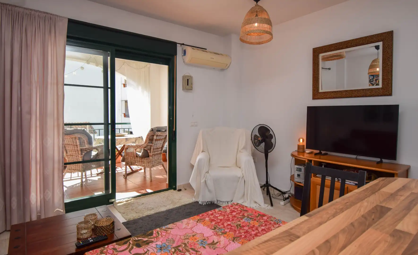 Dormitori de Apartament en venda en Benalmádena amb Aire condicionat, Terrassa i Moblat