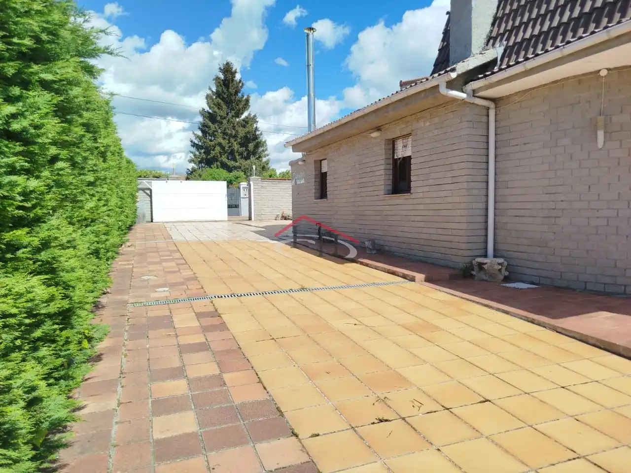 Parking de Casa o chalet en venta en Vegas del Condado con Calefacción, Jardín privado y Trastero