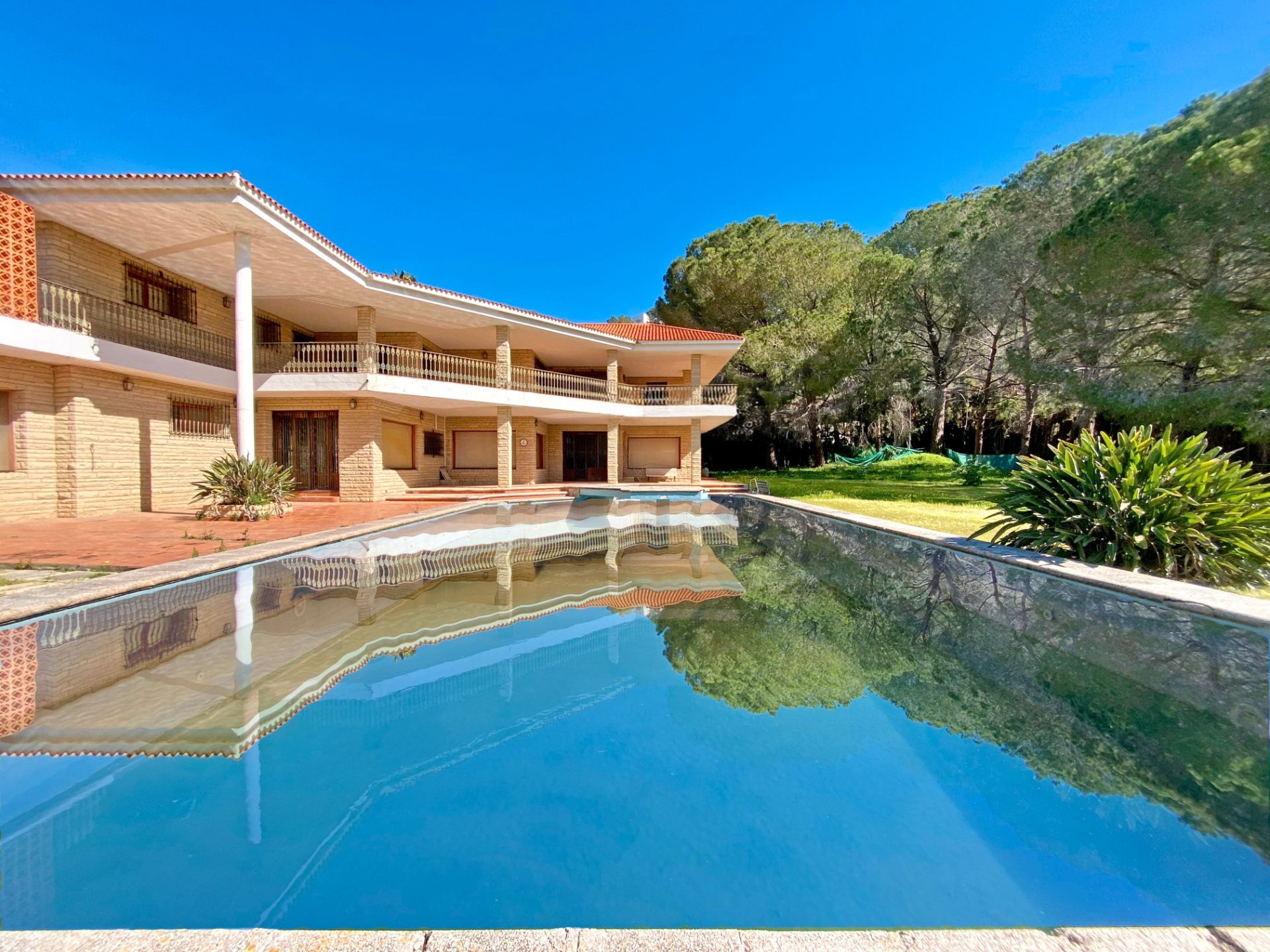 Vista exterior de Casa o xalet en venda en Gandia amb Aire condicionat, Calefacció i Jardí privat